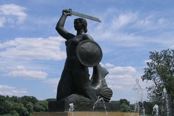 波兰华沙美人鱼旅游景点介绍-【波兰景点攻略