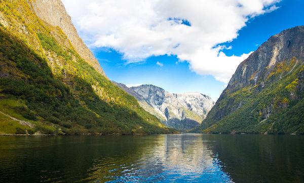 挪威全景▪秀美峡湾| 布道石登顶|大西洋海钓7日轻奢之旅【精致中文小团】< 奥斯陆上 奥勒松下>